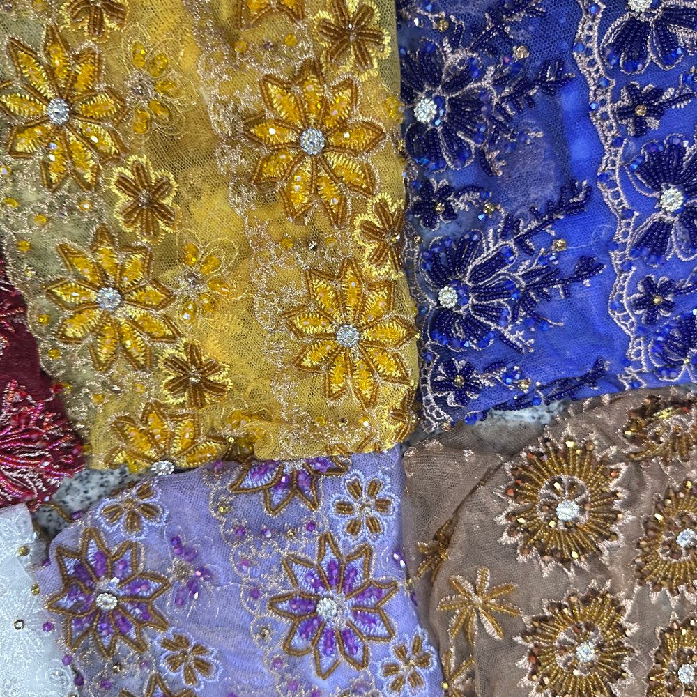 Malajskie wysokiej jakości dam – Embroidery Premium recenzja i cena