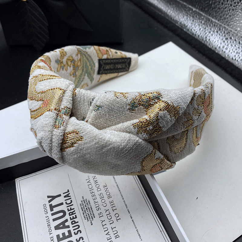 Modna haftowana opaska do włos – Embroidery Ring recenzja i cena